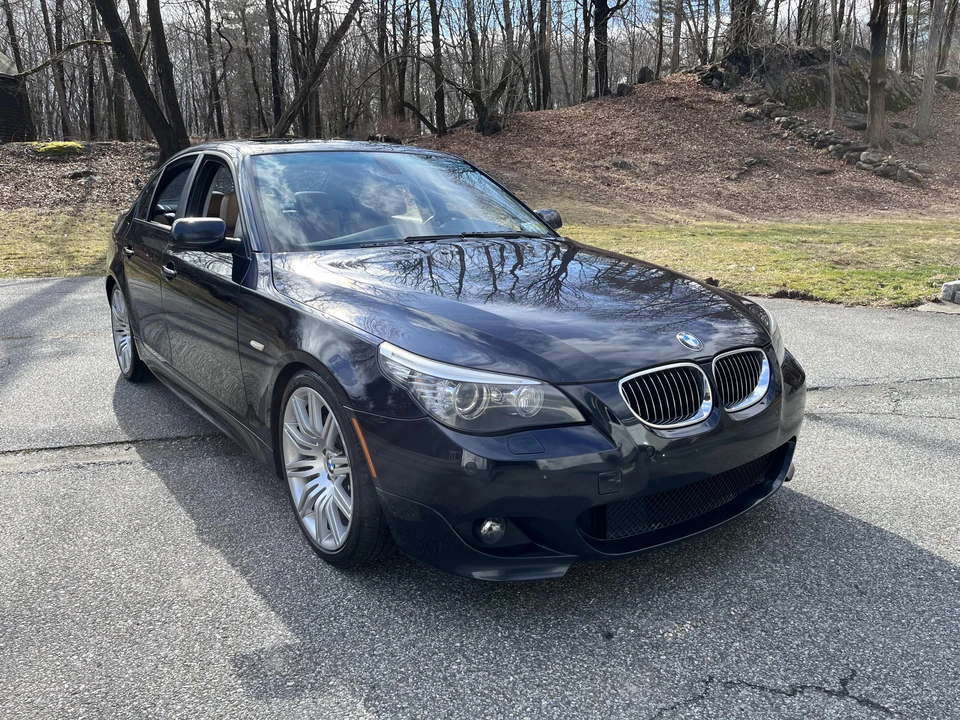 2008 BMW E60 545i & 550i Sedan - Image 27 of 31