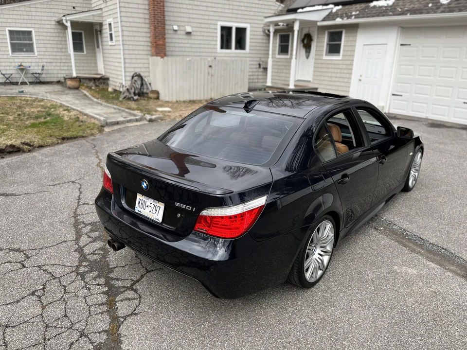 2008 BMW E60 545i & 550i Sedan - Image 19 of 31