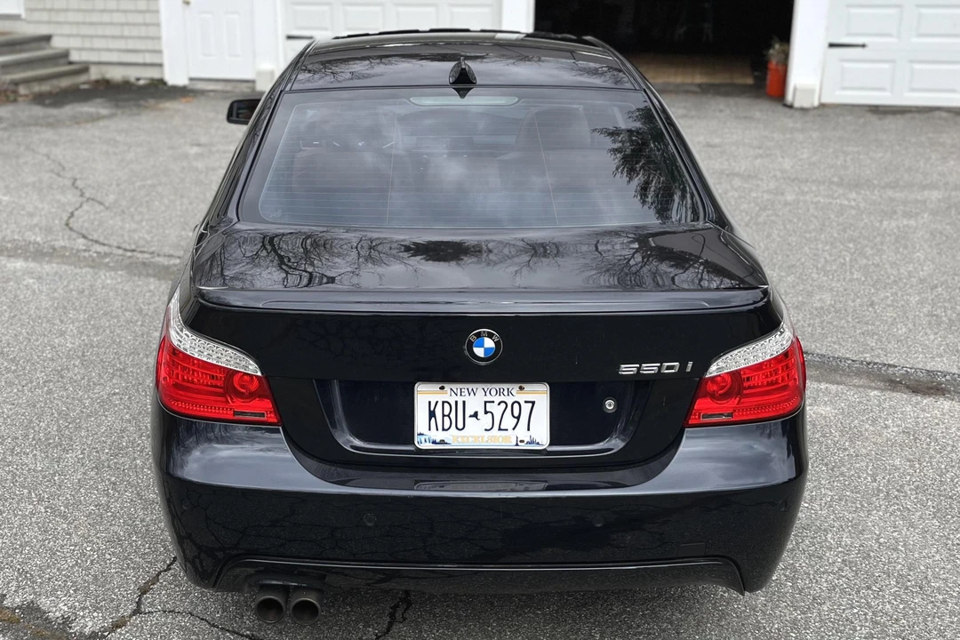 2008 BMW E60 545i & 550i Sedan - Image 5 of 31