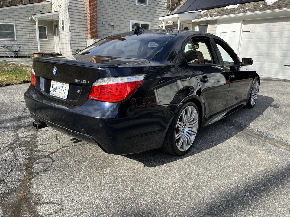 2008 BMW E60 545i & 550i Sedan - Image 20 of 31