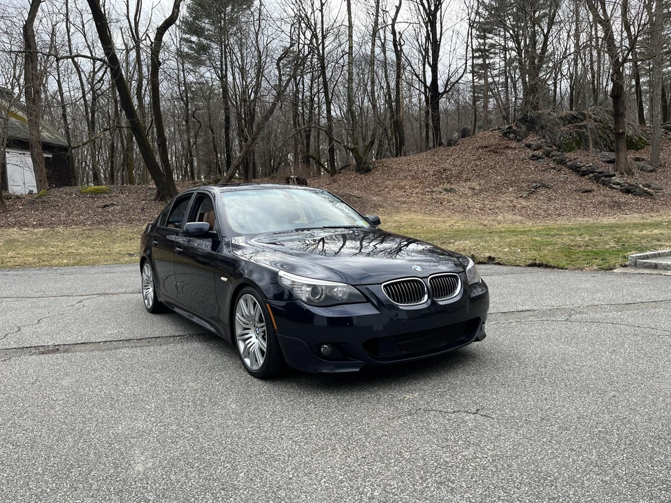 2008 BMW E60 545i & 550i Sedan - Image 29 of 31