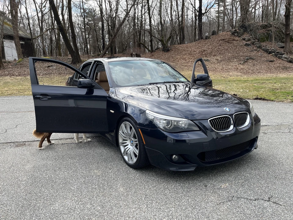 2008 BMW E60 545i & 550i Sedan - Image 28 of 31