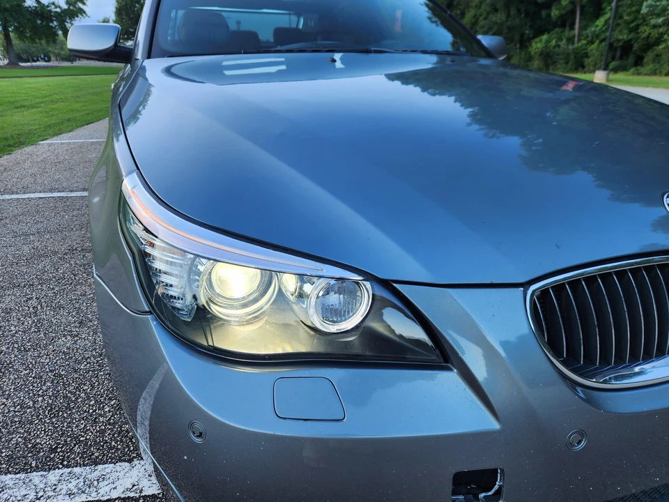 2008 BMW E60 545i & 550i Sedan - Image 29 of 31