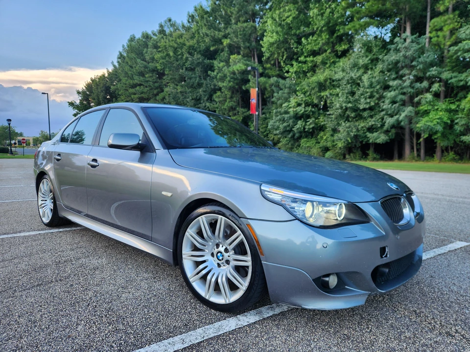 2008 BMW E60 545i & 550i Sedan - Image 19 of 31