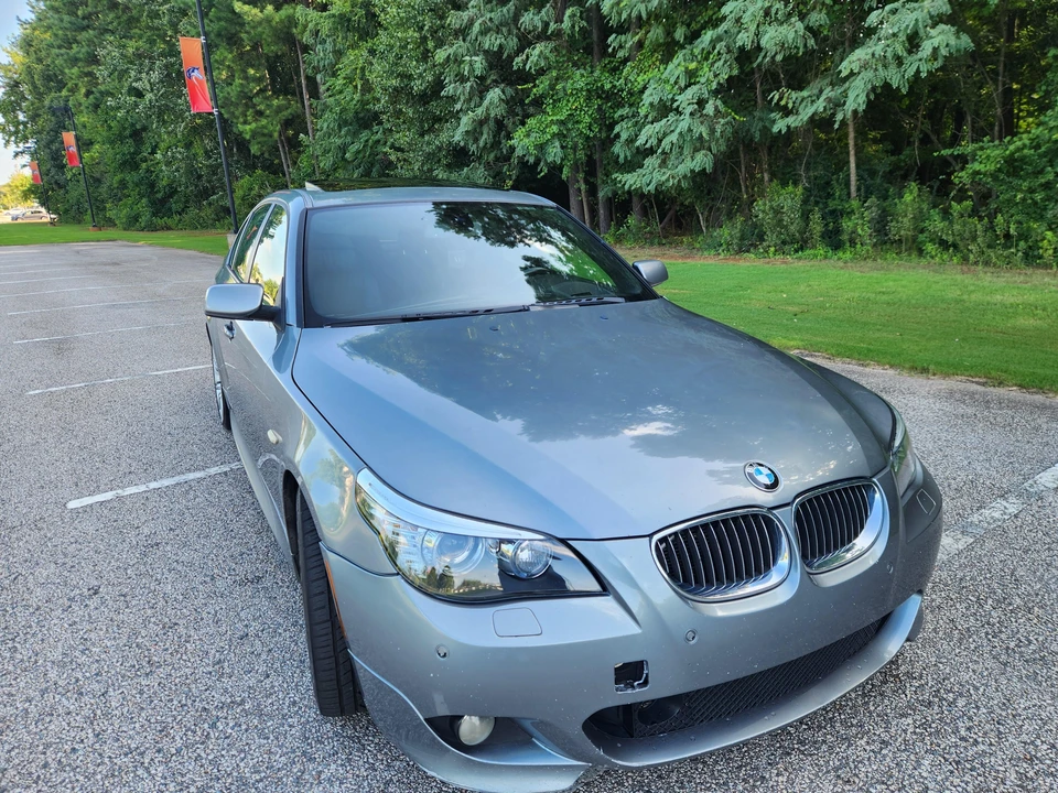 2008 BMW E60 545i & 550i Sedan - Image 22 of 31