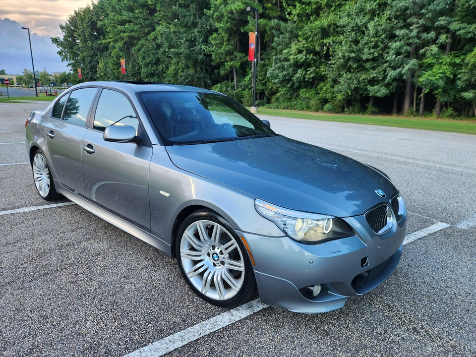 2008 BMW E60 545i & 550i Sedan - Image 18 of 31
