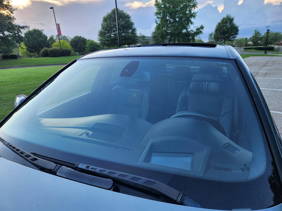 2008 BMW E60 545i & 550i Sedan - Image 24 of 31