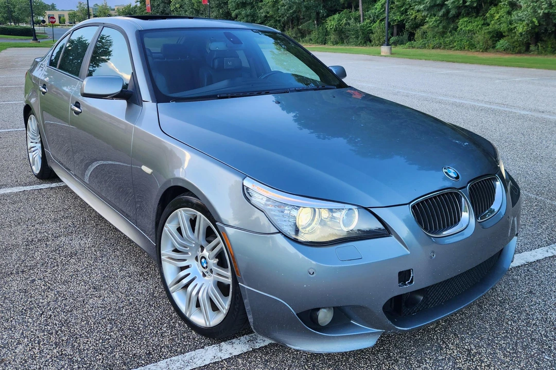 2008 BMW E60 545i & 550i Sedan - Image 21 of 31
