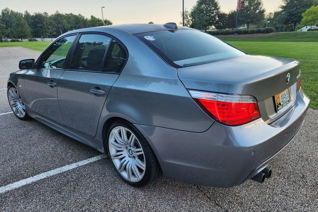 2008 BMW E60 545i & 550i Sedan - Image 4 of 31
