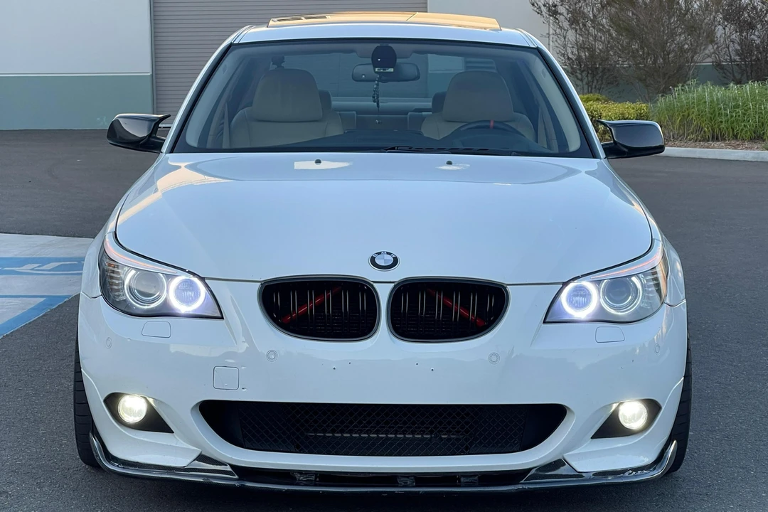 2008 BMW E60 545i & 550i Sedan - Image 2 of 31