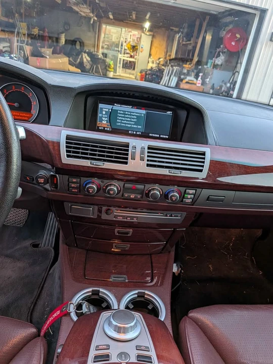 2008 BMW E65/E66 750i & 760i Sedan - Image 11 of 17
