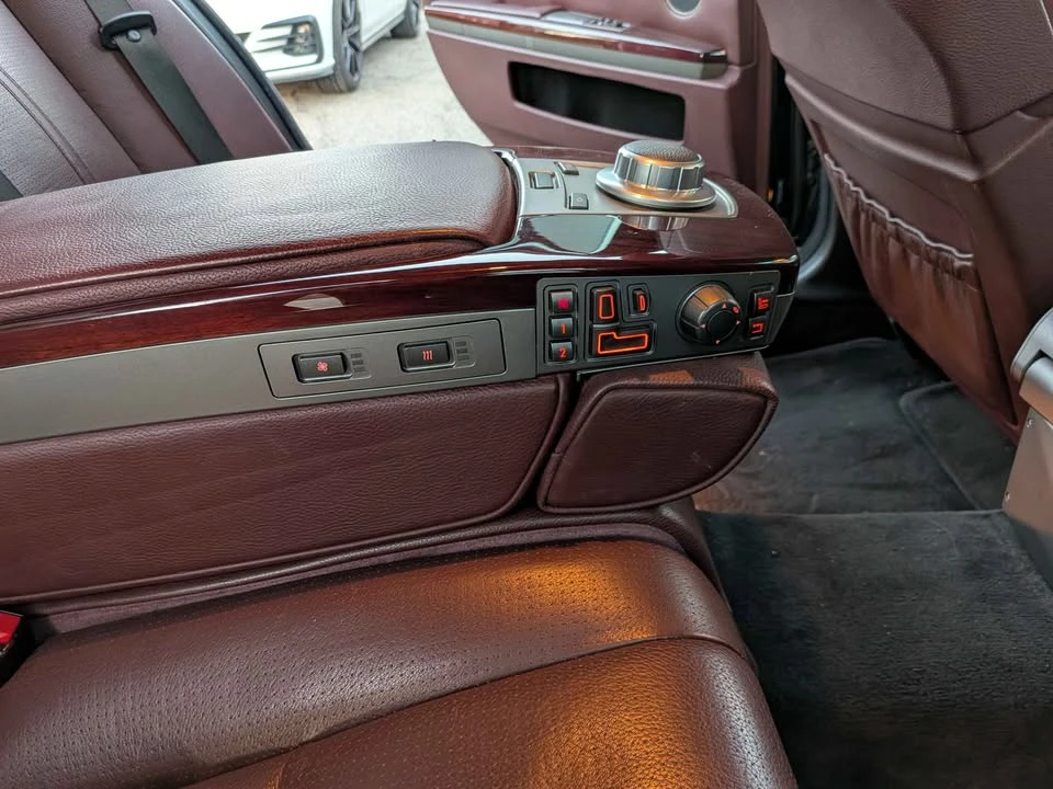 2008 BMW E65/E66 750i & 760i Sedan - Image 14 of 17