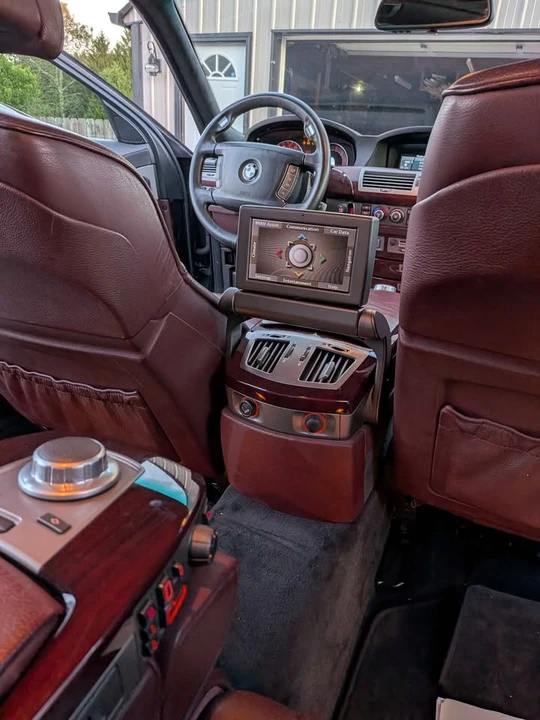 2008 BMW E65/E66 750i & 760i Sedan - Image 13 of 17
