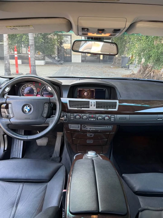 2008 BMW E65/E66 750i & 760i Sedan - Image 14 of 15