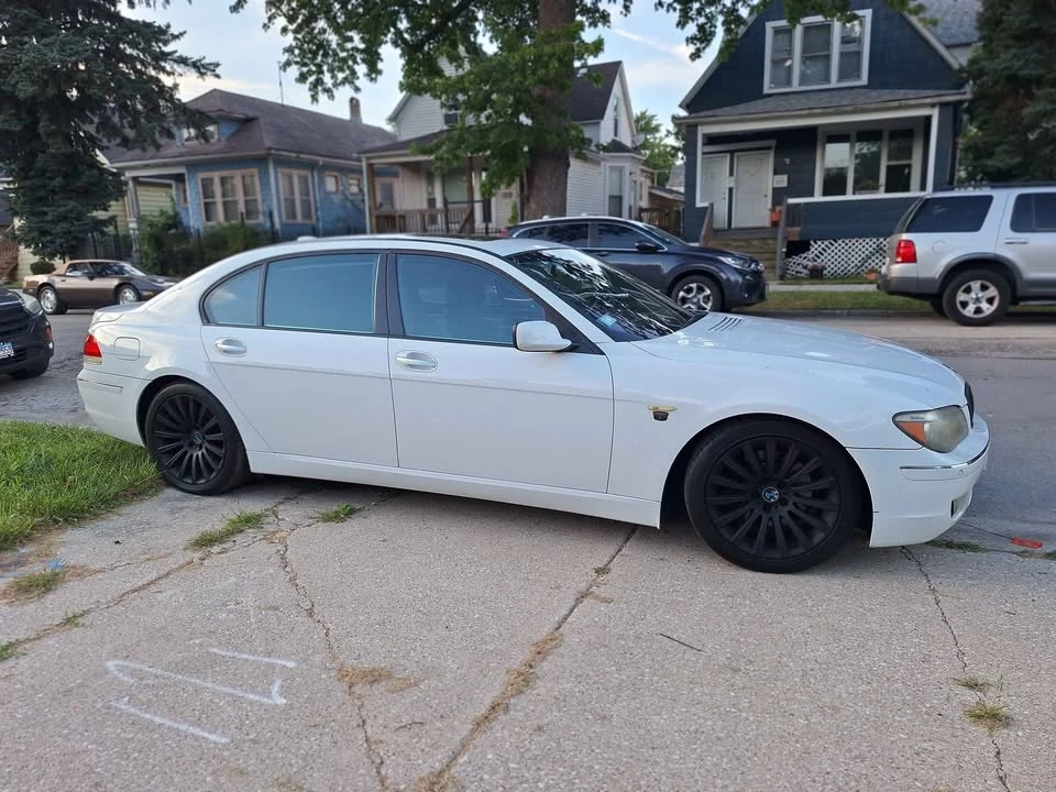 2008 BMW E65/E66 750i & 760i Sedan - Image 9 of 14