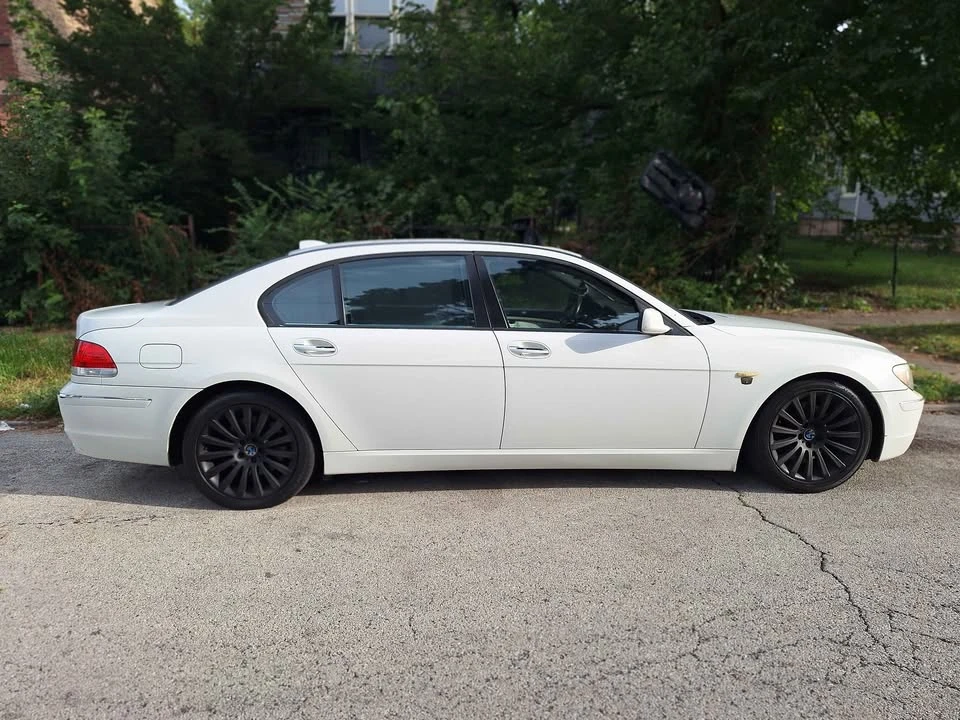 2008 BMW E65/E66 750i & 760i Sedan - Image 12 of 14