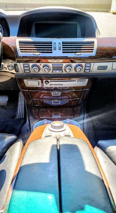 2008 BMW E65/E66 750i & 760i Sedan - Image 10 of 19