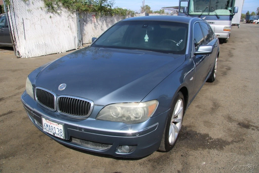 2008 BMW E65/E66 750i & 760i Sedan - Image 2 of 21