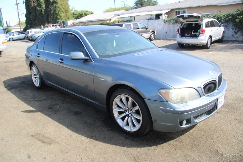 2008 BMW E65/E66 750i & 760i Sedan - Image 10 of 21