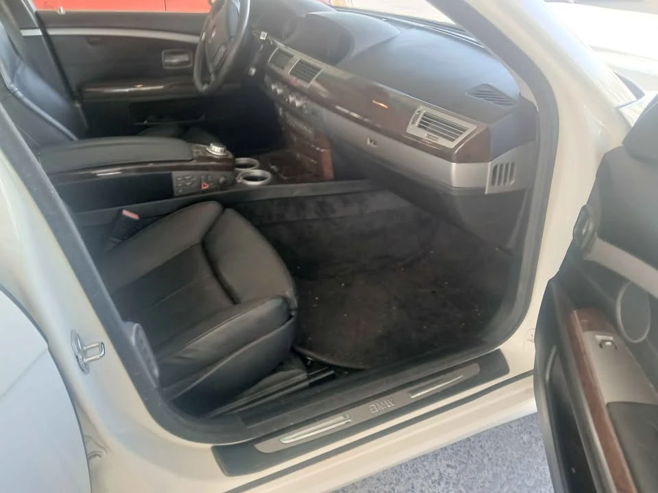 2008 BMW E65/E66 750i & 760i Sedan - Image 7 of 8