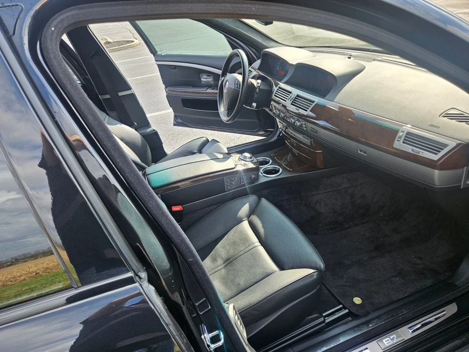 2008 BMW Alpina B7 - Image 11 of 21