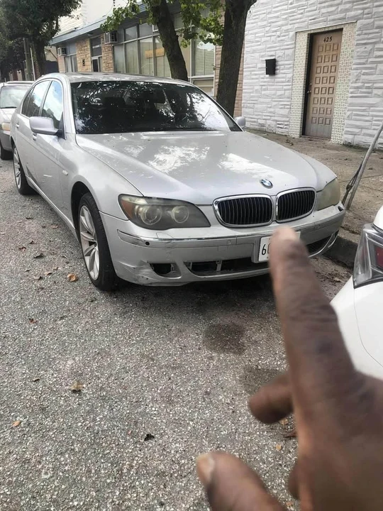 2008 BMW E65/E66 750i & 760i Sedan - Image 6 of 6