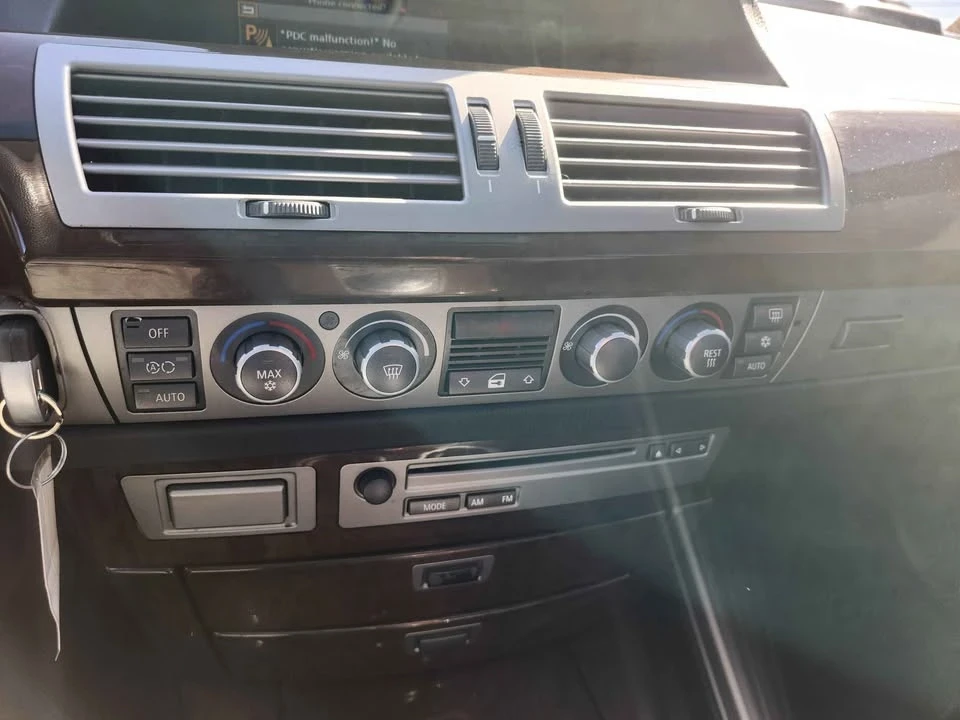 2008 BMW E65/E66 750i & 760i Sedan - Image 9 of 15