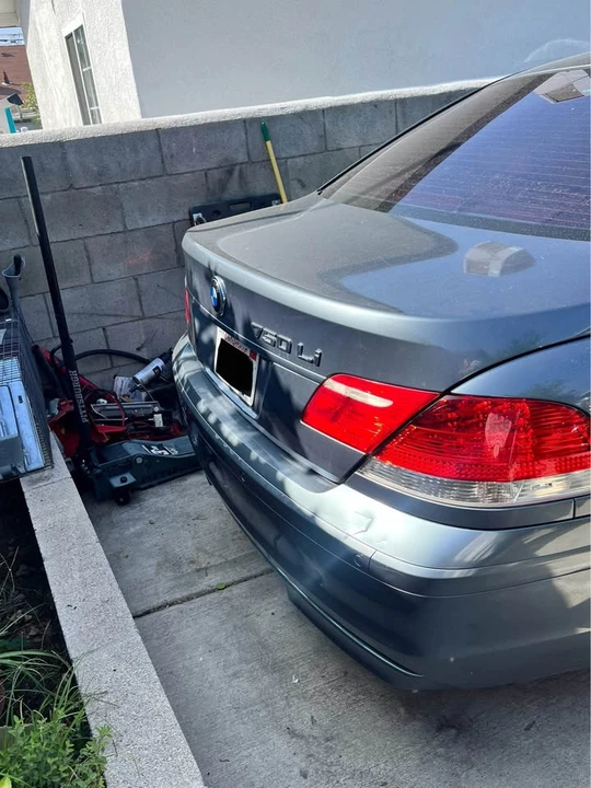 2008 BMW E65/E66 750i & 760i Sedan - Image 3 of 5