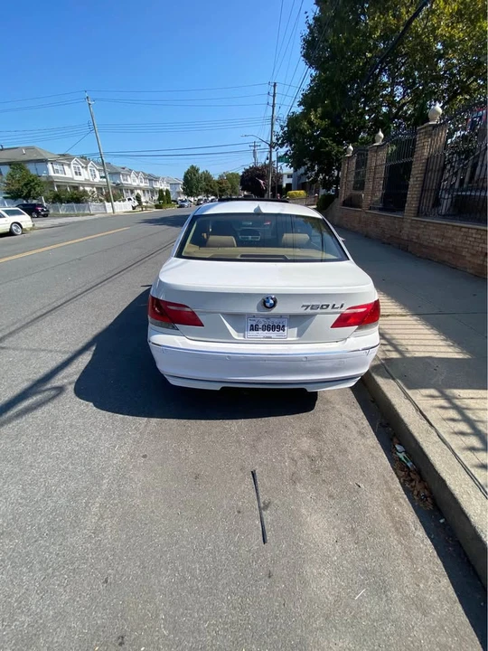 2008 BMW E65/E66 750i & 760i Sedan - Image 11 of 12
