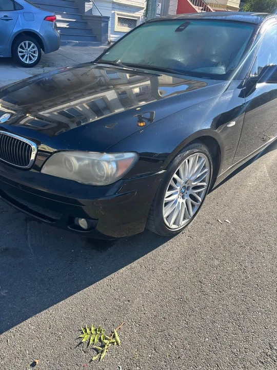 2008 BMW E65/E66 750i & 760i Sedan - Image 4 of 4