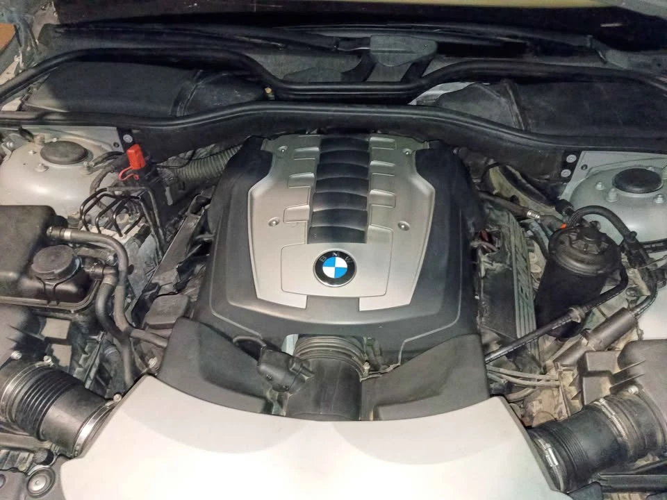 2008 BMW E65/E66 750i & 760i Sedan - Image 8 of 8
