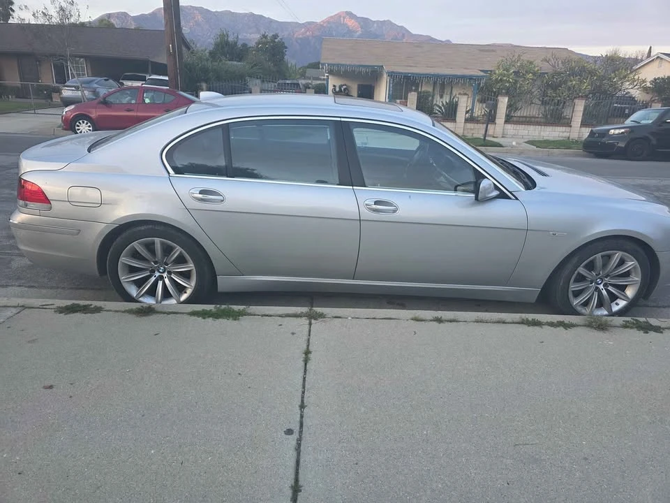 2008 BMW E65/E66 750i & 760i Sedan - Image 11 of 12