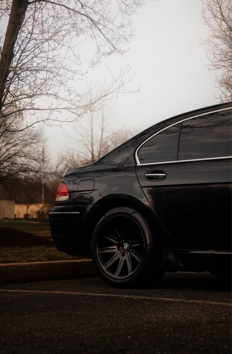2008 BMW E65/E66 750i & 760i Sedan - Image 7 of 11