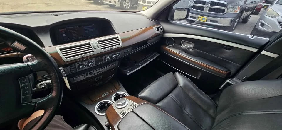 2008 BMW E65/E66 750i & 760i Sedan - Image 18 of 20