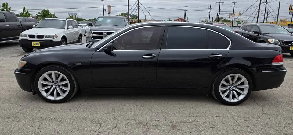 2008 BMW E65/E66 750i & 760i Sedan - Image 2 of 20