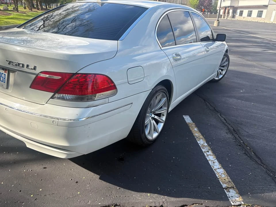 2008 BMW E65/E66 750i & 760i Sedan - Image 4 of 13