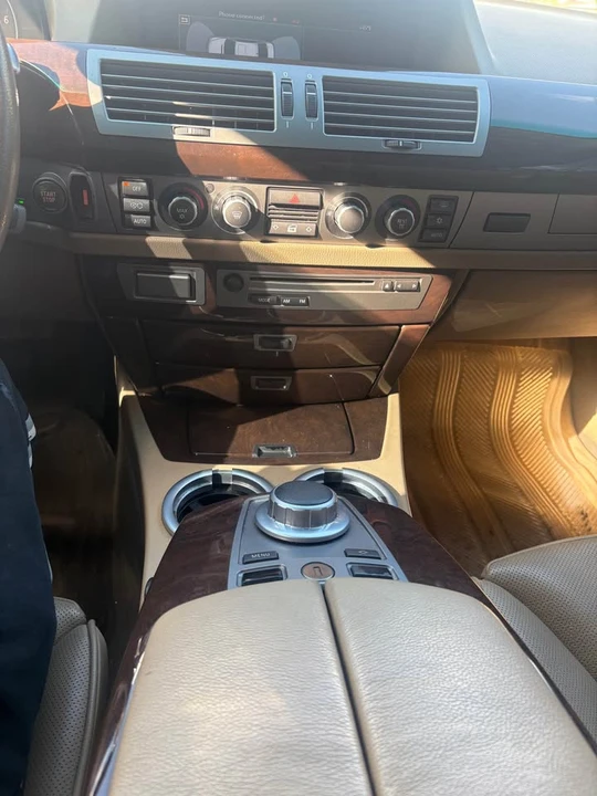 2008 BMW E65/E66 750i & 760i Sedan - Image 13 of 13