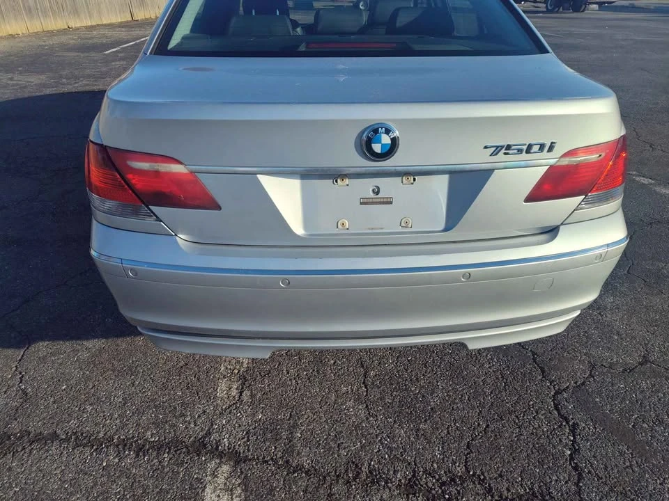 2008 BMW E65/E66 750i & 760i Sedan - Image 9 of 20