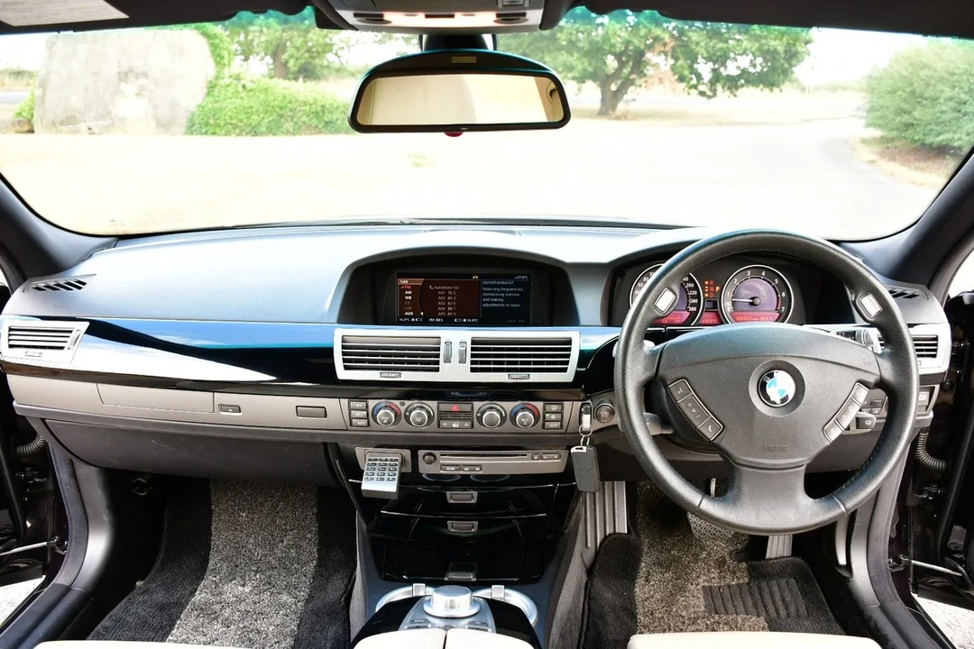 2008 BMW E65/E66 7 Series - Image 8 of 31