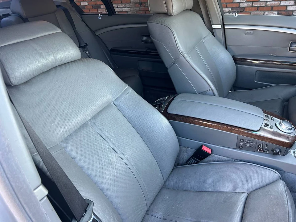 2008 BMW E65/E66 750i & 760i Sedan - Image 18 of 24