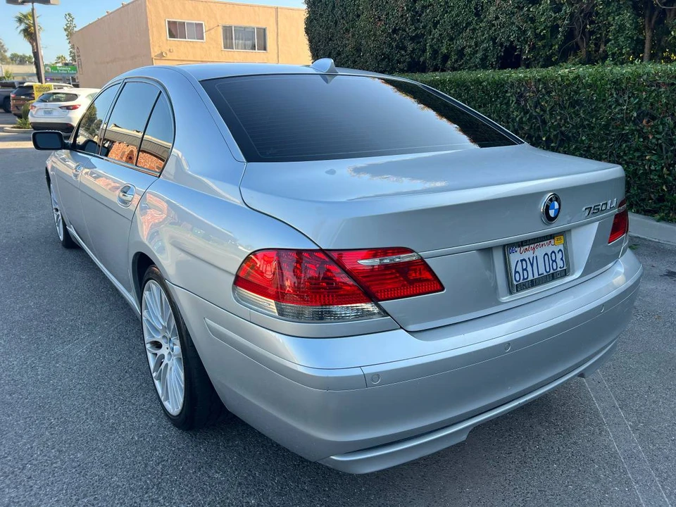 2008 BMW E65/E66 750i & 760i Sedan - Image 4 of 24