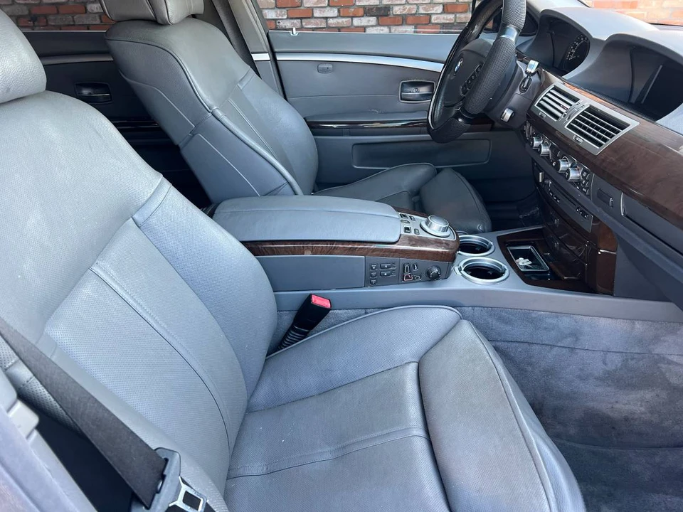2008 BMW E65/E66 750i & 760i Sedan - Image 19 of 24