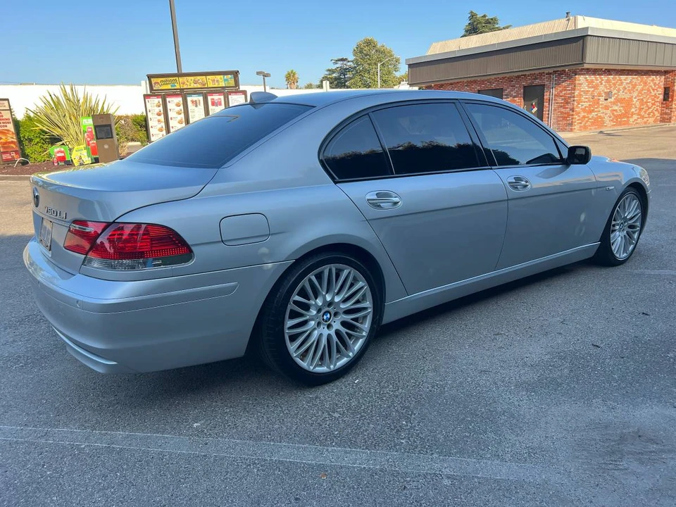 2008 BMW E65/E66 750i & 760i Sedan - Image 2 of 24