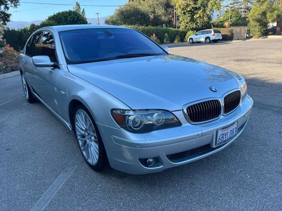 2008 BMW E65/E66 750i & 760i Sedan - Image 5 of 24