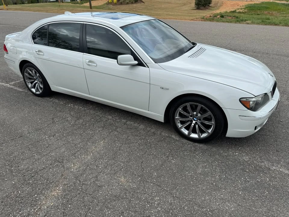 2008 BMW E65/E66 750i & 760i Sedan - Image 3 of 9