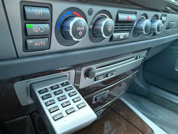 2008 BMW E65/E66 750i & 760i Sedan - Image 19 of 21