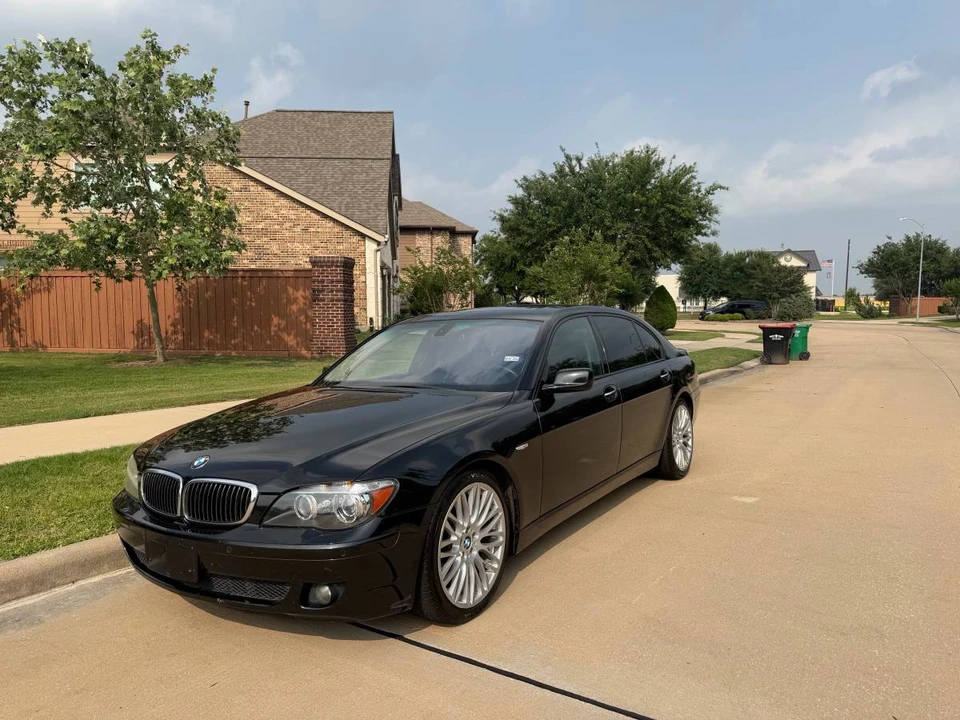 2008 BMW E65/E66 750i & 760i Sedan - Image 2 of 11
