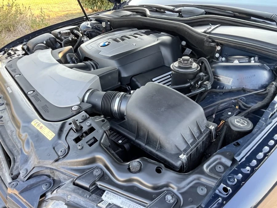 2008 BMW E65/E66 750i & 760i Sedan - Image 8 of 9