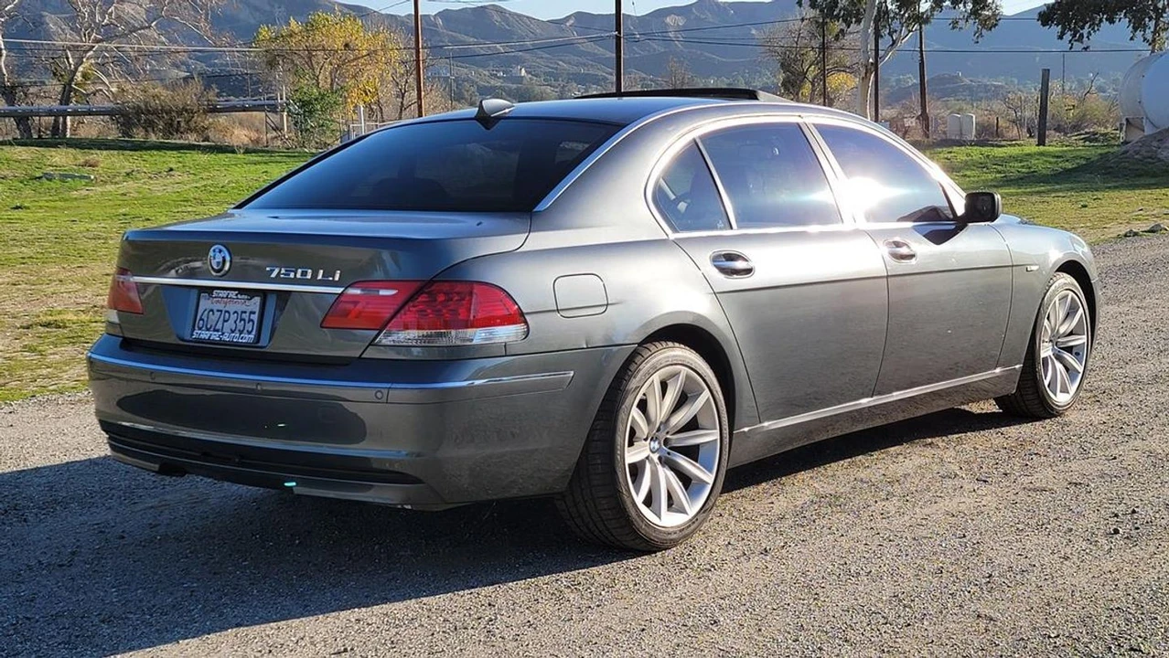 2008 BMW E65/E66 750i & 760i Sedan - Image 7 of 12