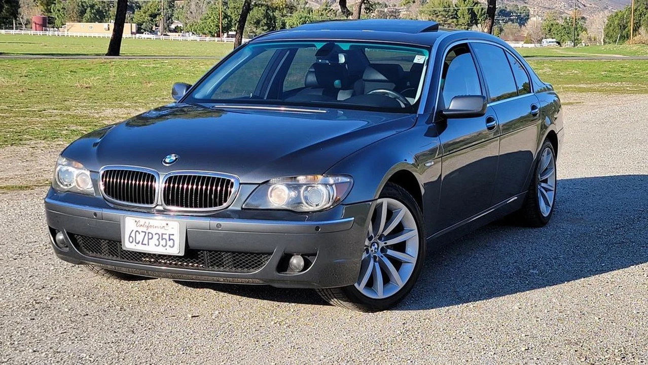2008 BMW E65/E66 750i & 760i Sedan - Image 5 of 21